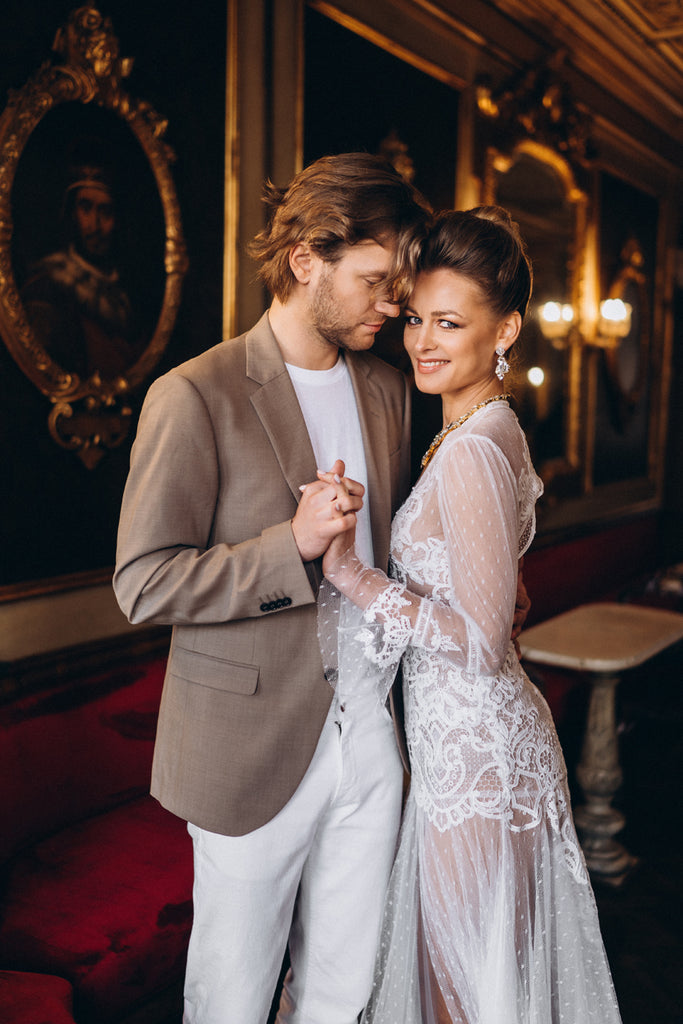 SILDARE-jewelry-swarovski-crystals-gold-plated-handmade-fashion-earrings-wedding-bridal-avangard-style-long-white-art