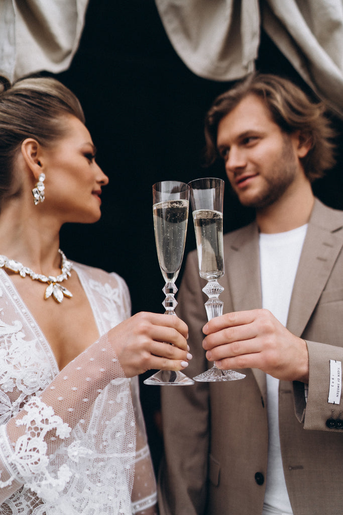 SILDARE-jewelry-swarovski-crystals-gold-plated-handmade-fashion-earrings-wedding-bridal-avangard-style-long-white-art