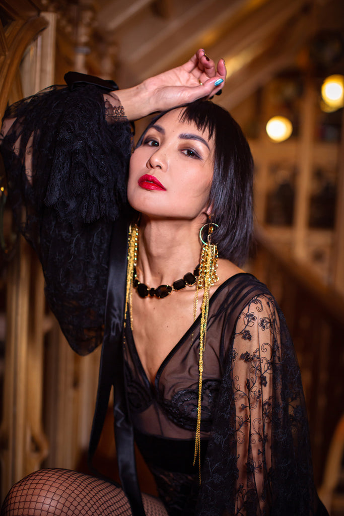Black Swarovski crystals, 24k gold plated necklace