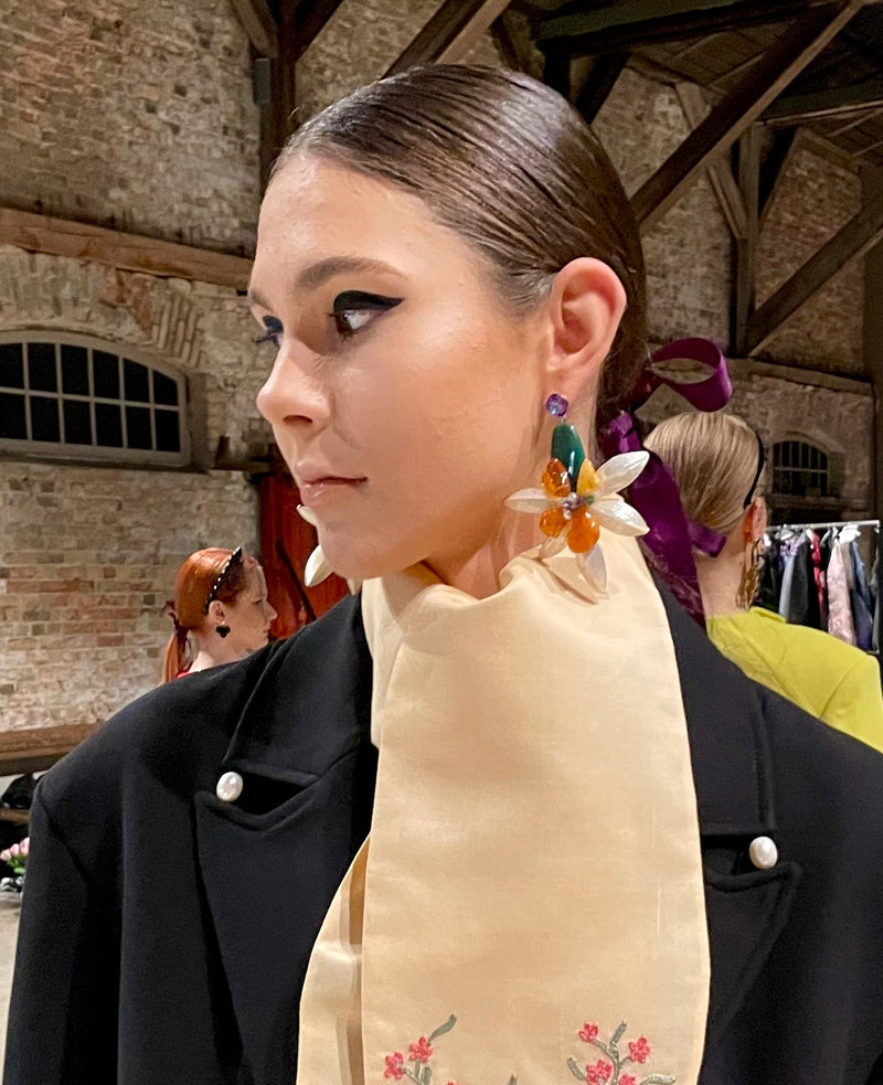 Flower gemstone earrings