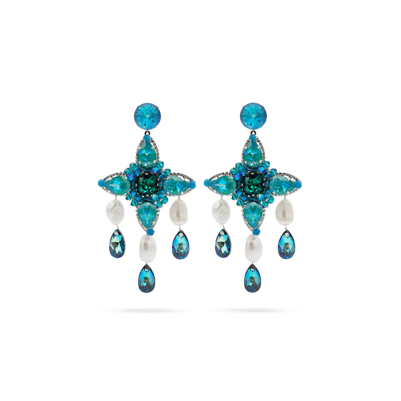 Handcrafted VÉRITÉ de SILDARE Jewelry earrings with authentic refined expression