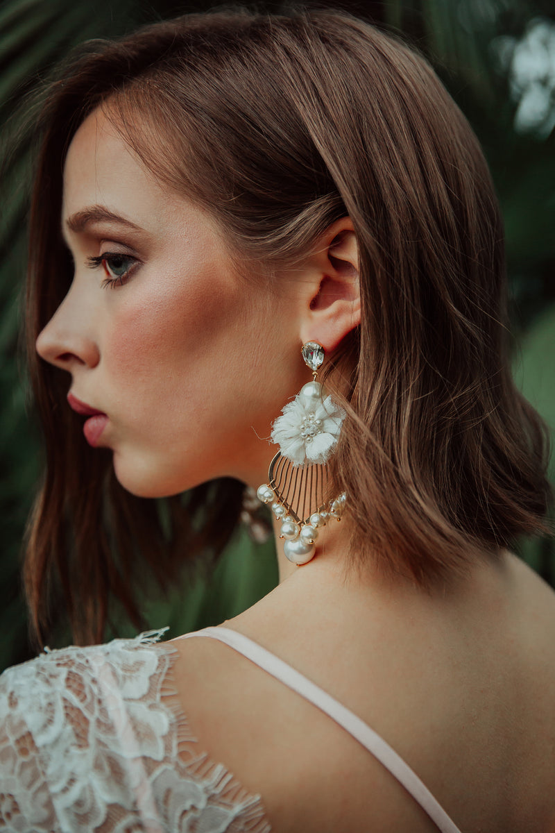 Luxury gold‑plated white pearl earrings with high‑precision Austrian crystals, pearls, and natural silk — perfect for weddings, evening events, bridal elegance, and refined classic old‑money style; handcrafted one‑of‑a‑kind jewelry by SILDARE Jewelry