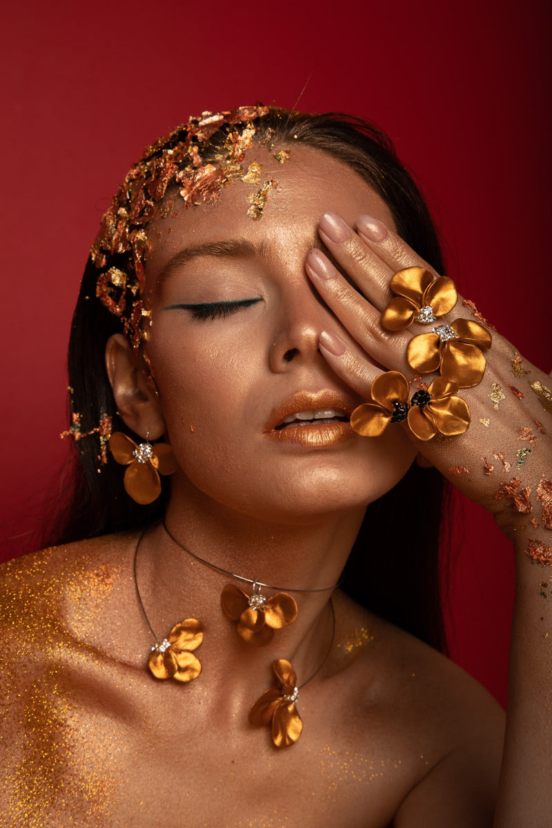 SILDARE-Jewelry-gold-magnolia-gold-plated-swarovski-crystal-chanel-ring-flower-wedding-bridesmaid-bridal-party-evening