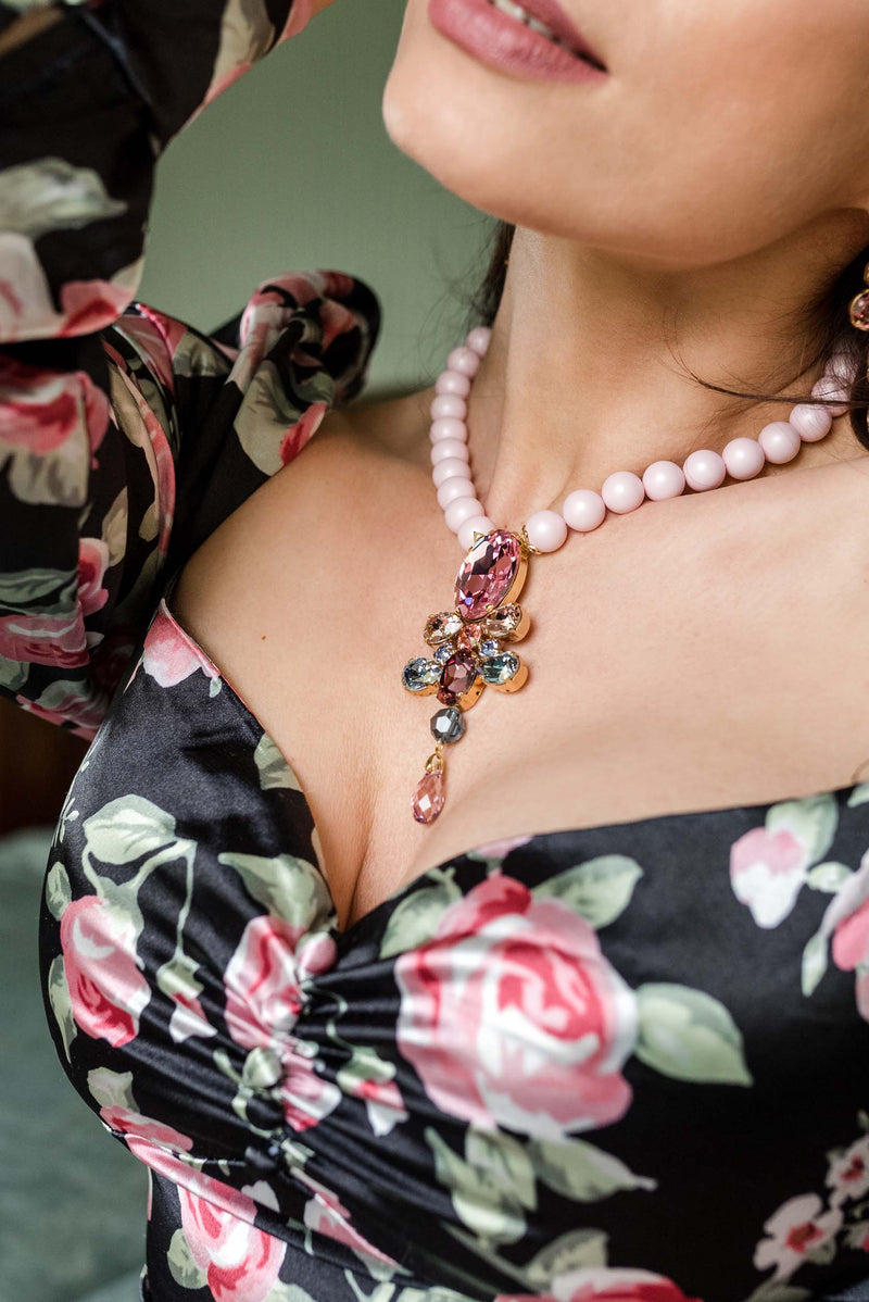 Luxury gold‑plated pink pearl statement necklace with high‑precision Austrian crystals and pearls — perfect for weddings, evening events, bridal elegance, and refined classic old‑money style; handcrafted one‑of‑a‑kind jewelry by SILDARE Jewelry