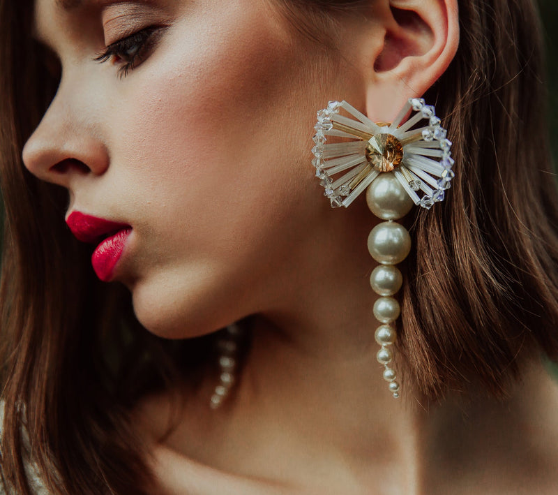 Luxury ivory white pearl gold‑plated butterfly earrings with high‑precision Austrian crystals and pearls — perfect for weddings, evening events, bridal elegance, and refined classic old‑money style; handcrafted one‑of‑a‑kind jewelry by SILDARE Jewelry