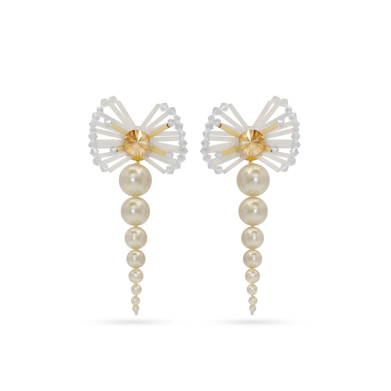 Luxury ivory white pearl gold‑plated butterfly earrings with high‑precision Austrian crystals and pearls — perfect for weddings, evening events, bridal elegance, and refined classic old‑money style; handcrafted one‑of‑a‑kind jewelry by SILDARE Jewelry
