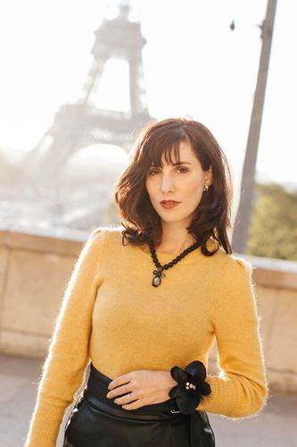 Handcrafted NOIRE de SILDARE Jewelry necklace with elegant dark composition