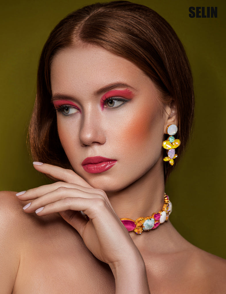 Swarovski-crystals-choker-fashion-gold-plated-necklace-selin-magazine-sildarejewelry