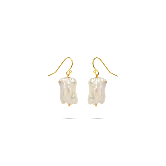 white baroque pearls gold plated earrings