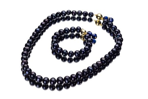 Luxury gold‑tone baroque black pearl HÉRITAGE necklace with soft sculptural contours and luminous dark pearls — quiet radiance, modern artistic elegance, intimate poetic presence; perfect for refined occasions, evening looks, gallery events, and elevated daytime style; handcrafted one‑of‑a‑kind jewelry by SILDARE Jewelry